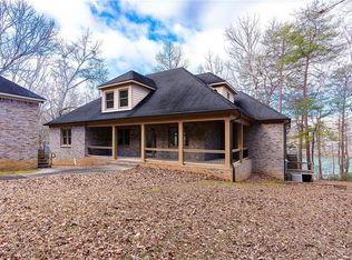 6372 Falcon Ln, Gainesville, GA 30506