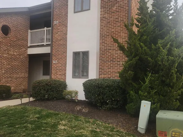 213 Black Oak Dr, Lancaster, PA 17602