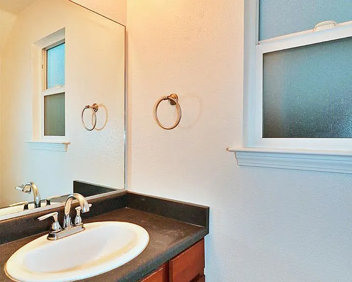 1729 Laurel Ave #B — Photo 14