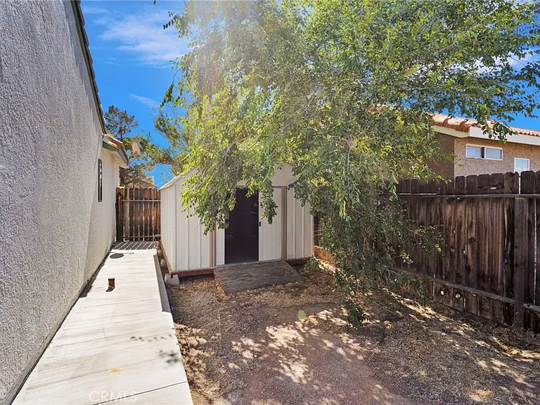 12980 Sundown Rd — Photo 45