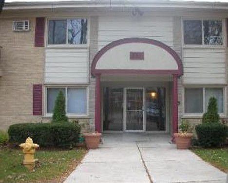 1st image of 551 Carlysle Dr APT 8