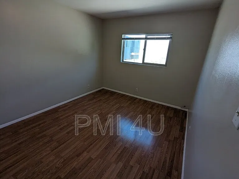 12409 Manitoba Dr NE #B — Photo 31