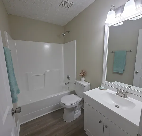 155 Westchester Cir #1 — Photo 10