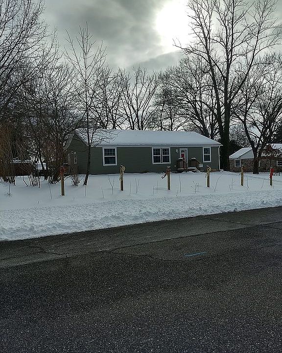 1st image of 216 N Mount Vernon St