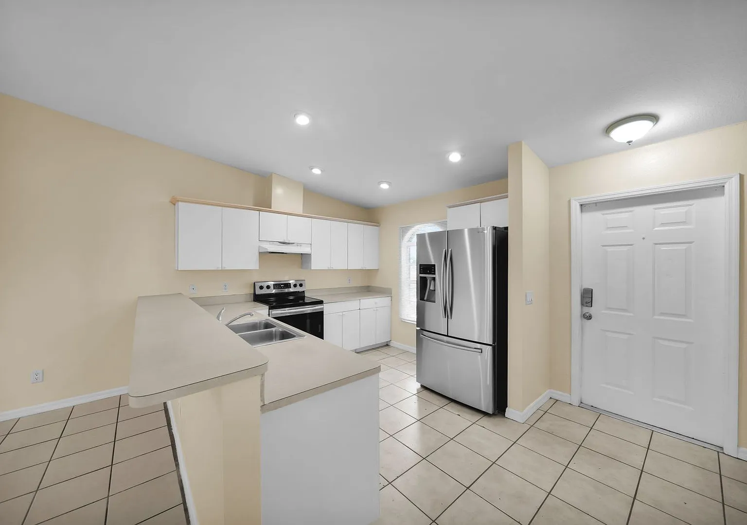 3738 Santa Barbara Blvd — Photo 3