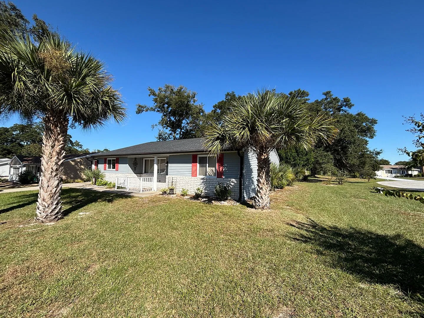 Beautifully Updated 3-Bedroom Palm Model in Oak Run Country Club 55+ Community! — Photo 4