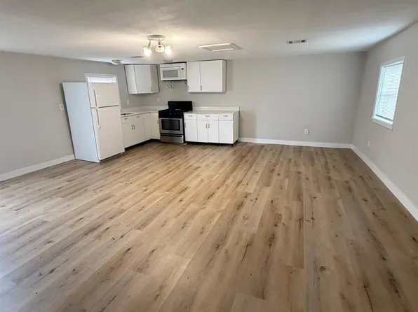 6934 Schley St, Houston, TX 77087