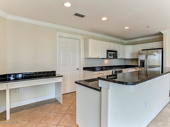 4th image of 2705 Dolphin St