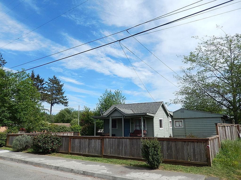 2118 Park Rd, Mckinleyville, CA 95519 | Zillow