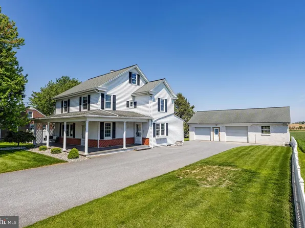 3717 Old Philadelphia Pike, Gordonville, PA 17529