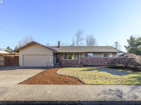 1736 NE Hembree St, McMinnville, OR 97128