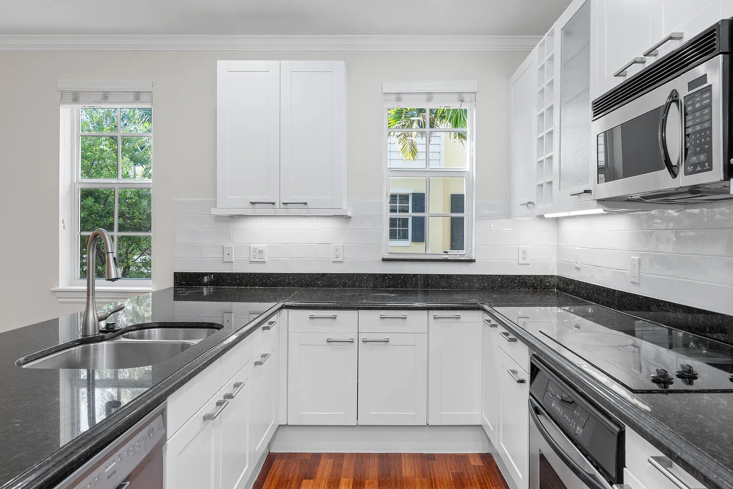 3 bed, 3.5 bath, 1866 sqft, $7,500 — Photo 4