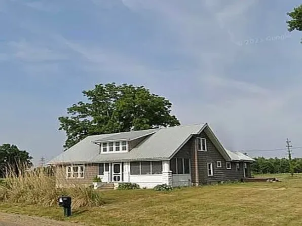 396 S Angola Rd, Coldwater, MI 49036