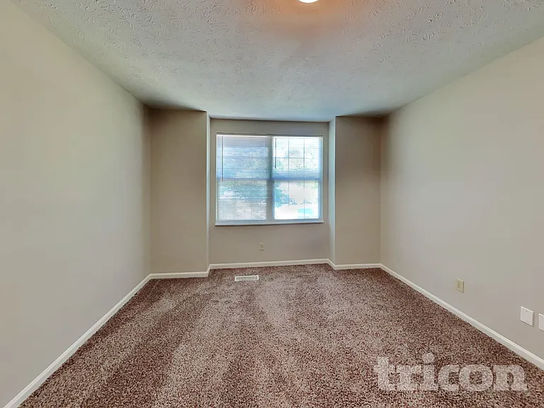 1809 Woodstream Ct — Photo 11