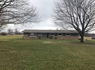 10947 N Kennedy Hill Rd, Byron, IL 61010