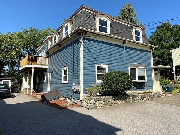 77 Myrtle St #77