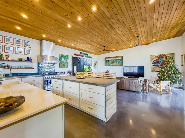 75-453 Hualalai Rd, Kailua Kona, HI 96740