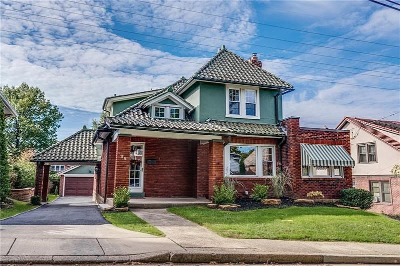 Welcome Home to 28 Hazel Drive!!