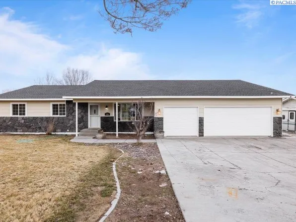 1006 Angeline Blvd, Benton City, WA 99320