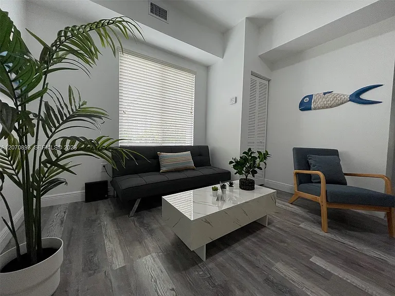 29 Oviedo Ave #2 — Photo 8