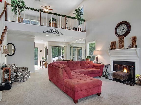 2nd image of 2687 Arbor Glen Pl