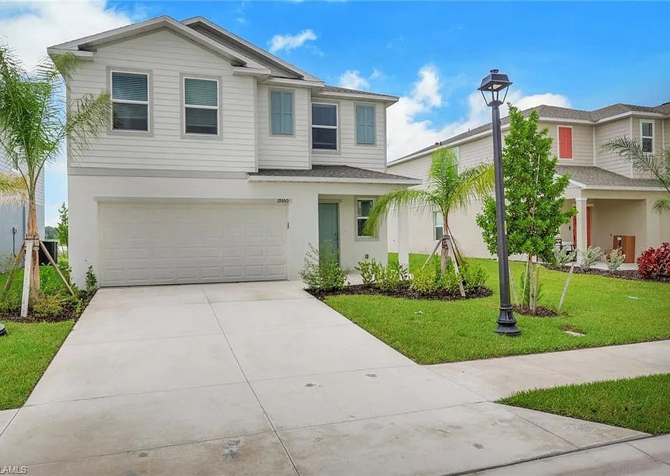 19550 Fairhill Ct