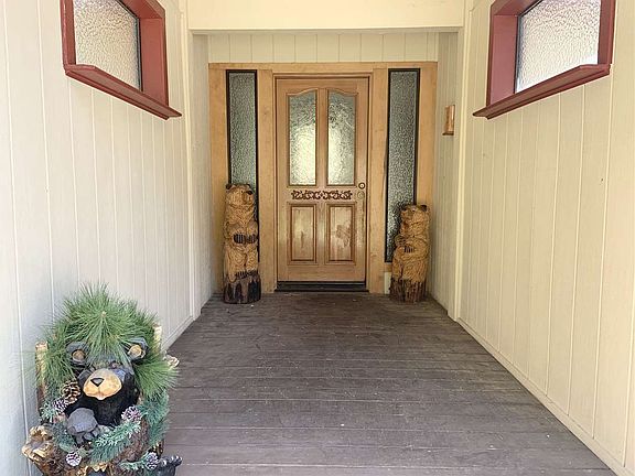 3rd image of 666 Crescent Dr #820