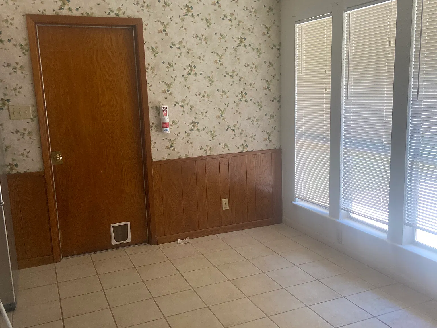 3706 Woodchester Ln — Photo 3