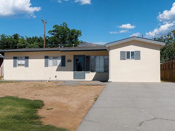 3rd image of 1204 Hendrix Ave