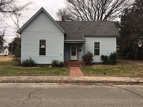 1st image of 405 E Hale Ave