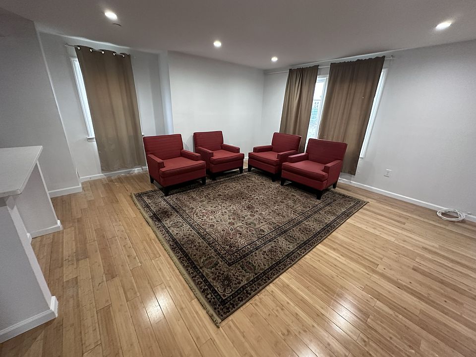 1st image of 536 Beach 72nd St #B