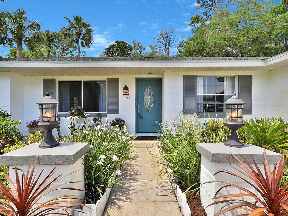1st image of 1047 Alcala Dr