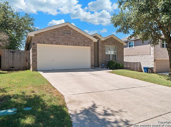 5th image of 2418 Encino Cedros