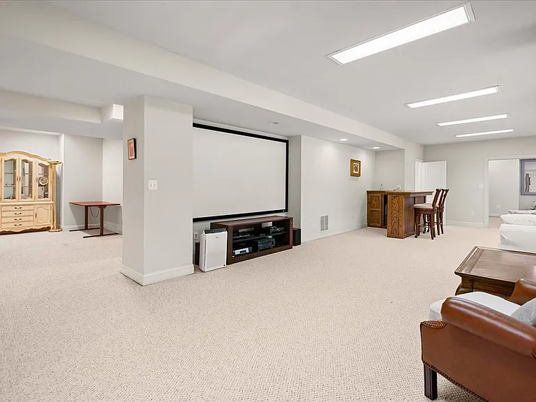10243 Brittenford Dr — Photo 50