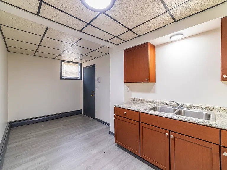 3711 Fir St #1 — Photo 17