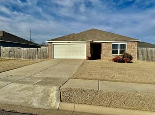 816 68th Ave, Bentonville, AR 72713