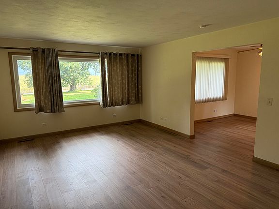 3rd image of 2282 Shepard Dr