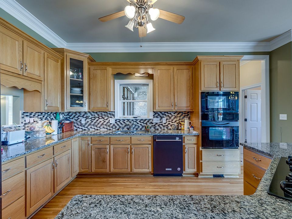 16th image of this home