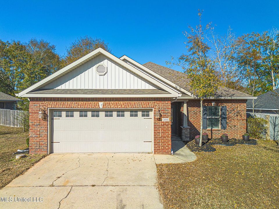 1st image of 14048 Fox Hill Dr