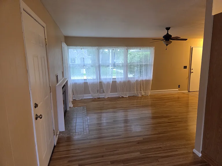 647 Franklin St — Photo 5