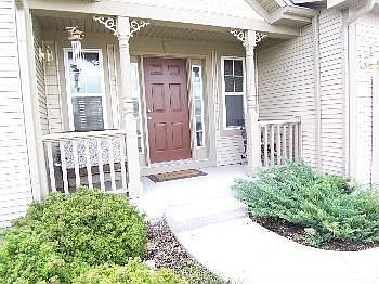 2nd image of 903 Willow Ln