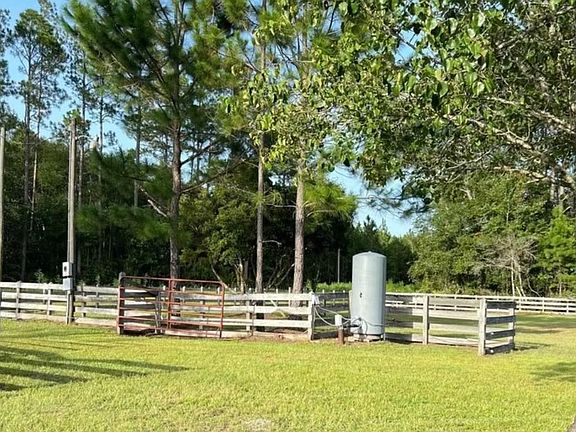 2nd image of 3025 NW County Road 150