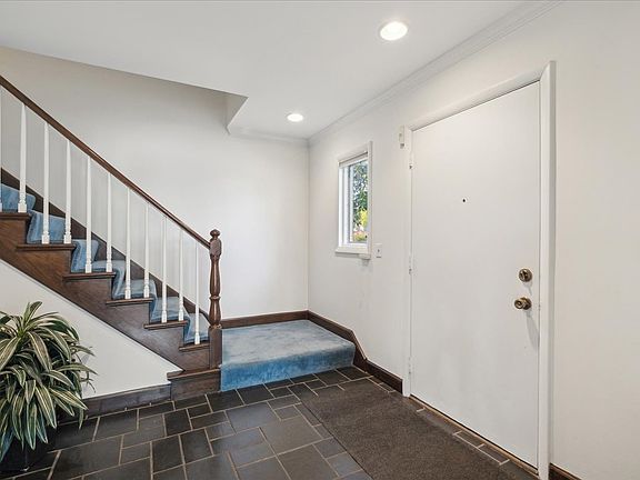 2nd image of 721 Concorde Dr