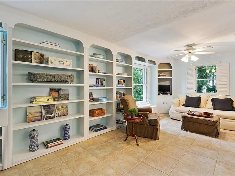 130 Cains Cove Dr — Photo 17