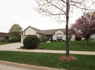 3534 Stillwater Cir, Waukesha, WI 53189