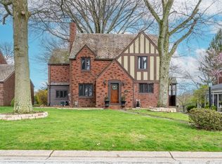 139 Crestview Dr, Pittsburgh, PA 15236