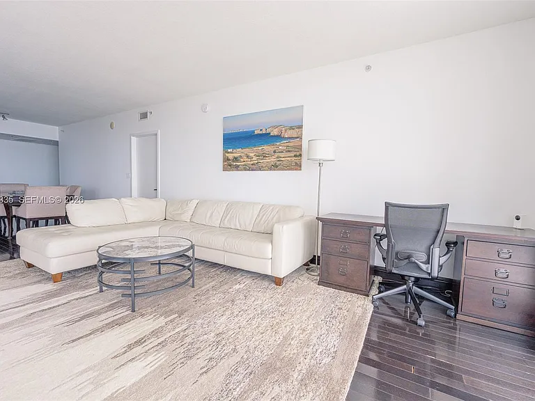 335 Biscayne Blvd #1009 — Photo 30