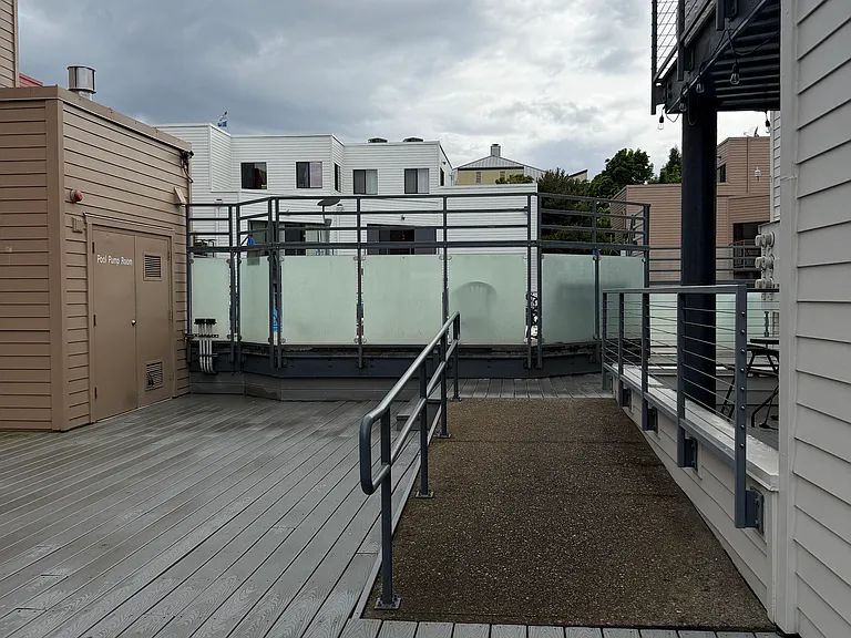 730 NW Naito Pkwy #E29 — Photo 17