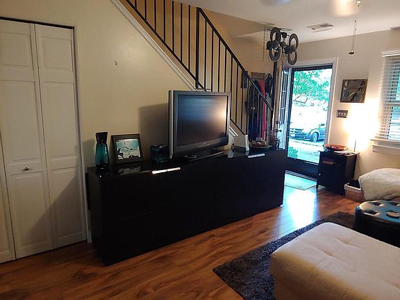 4th image of 8435 Norwood Dr