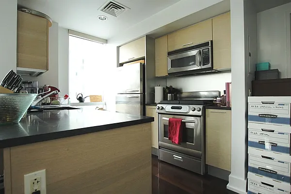 Rented by Citi Habitats | media 20